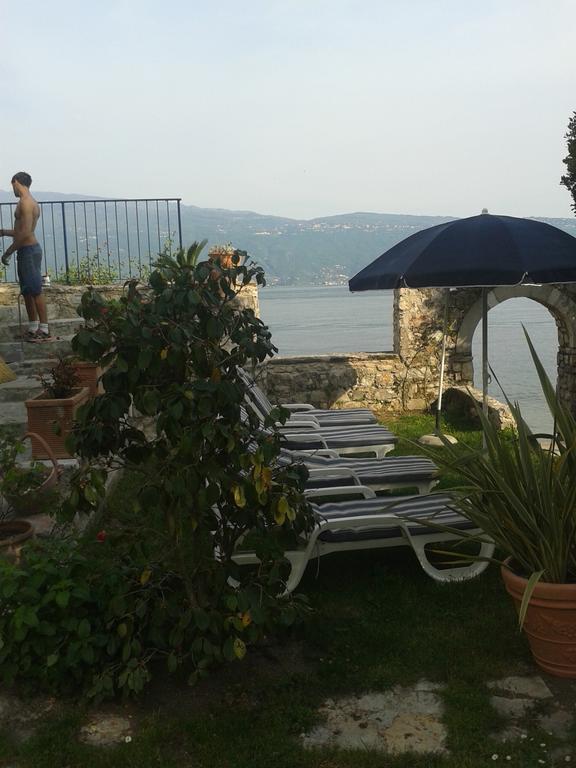 Villa Residence La Limonaia Gargnano Kamer foto