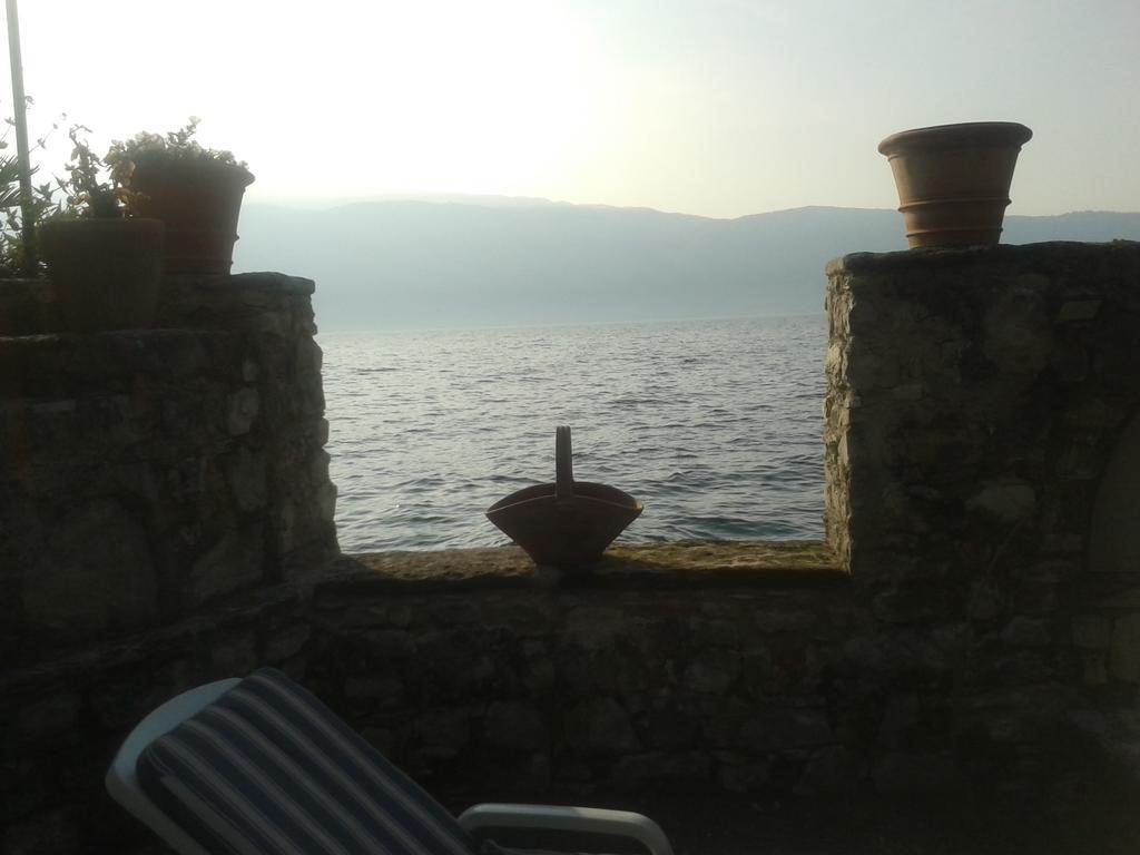 Villa Residence La Limonaia Gargnano Kamer foto