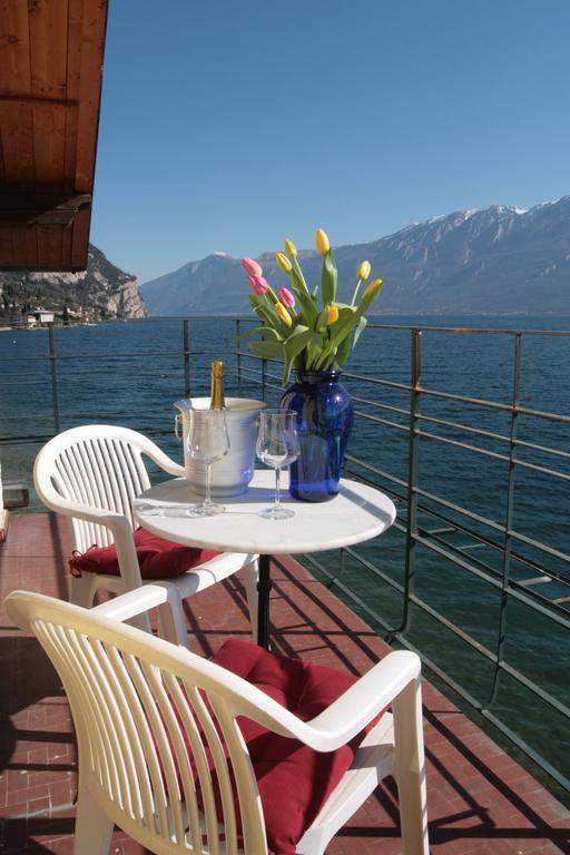 Villa Residence La Limonaia Gargnano Kamer foto